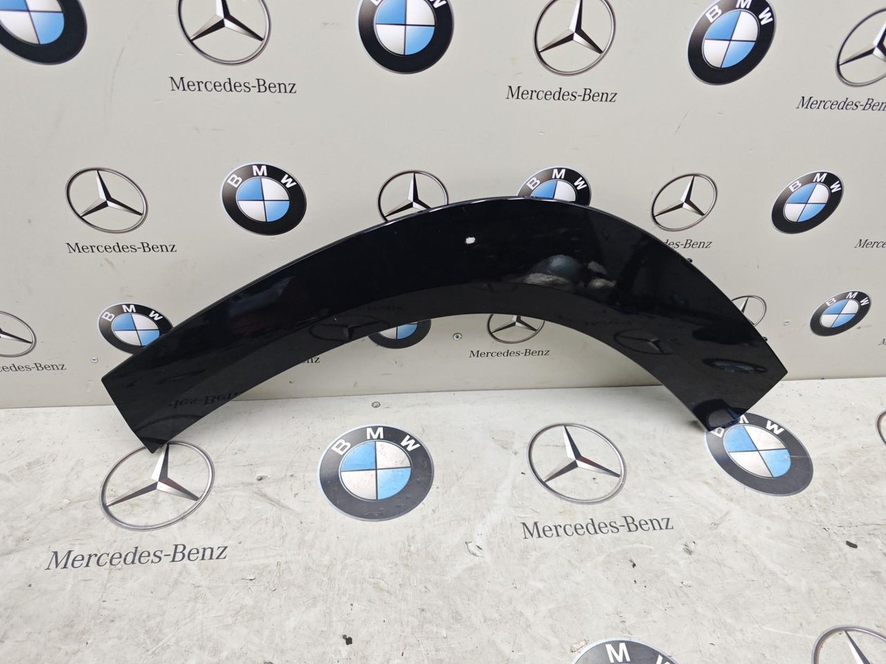 накладка колесной арки BMW XM G09 2024, 4.4 л., бензин, 475, полный привод, 9450921