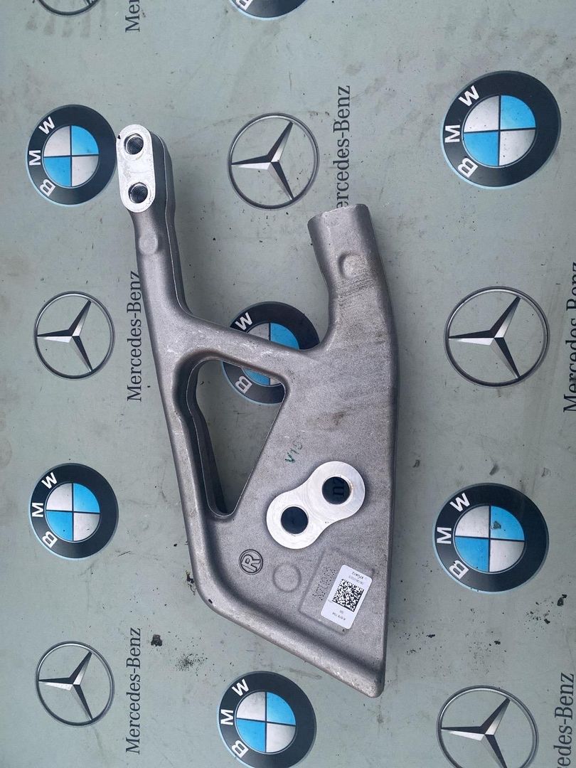 кронштейн (крепление) BMW X7 G07 [рестайлинг] 2023, 3.0 л., B58 B30 A, бензин, 475, 6878754