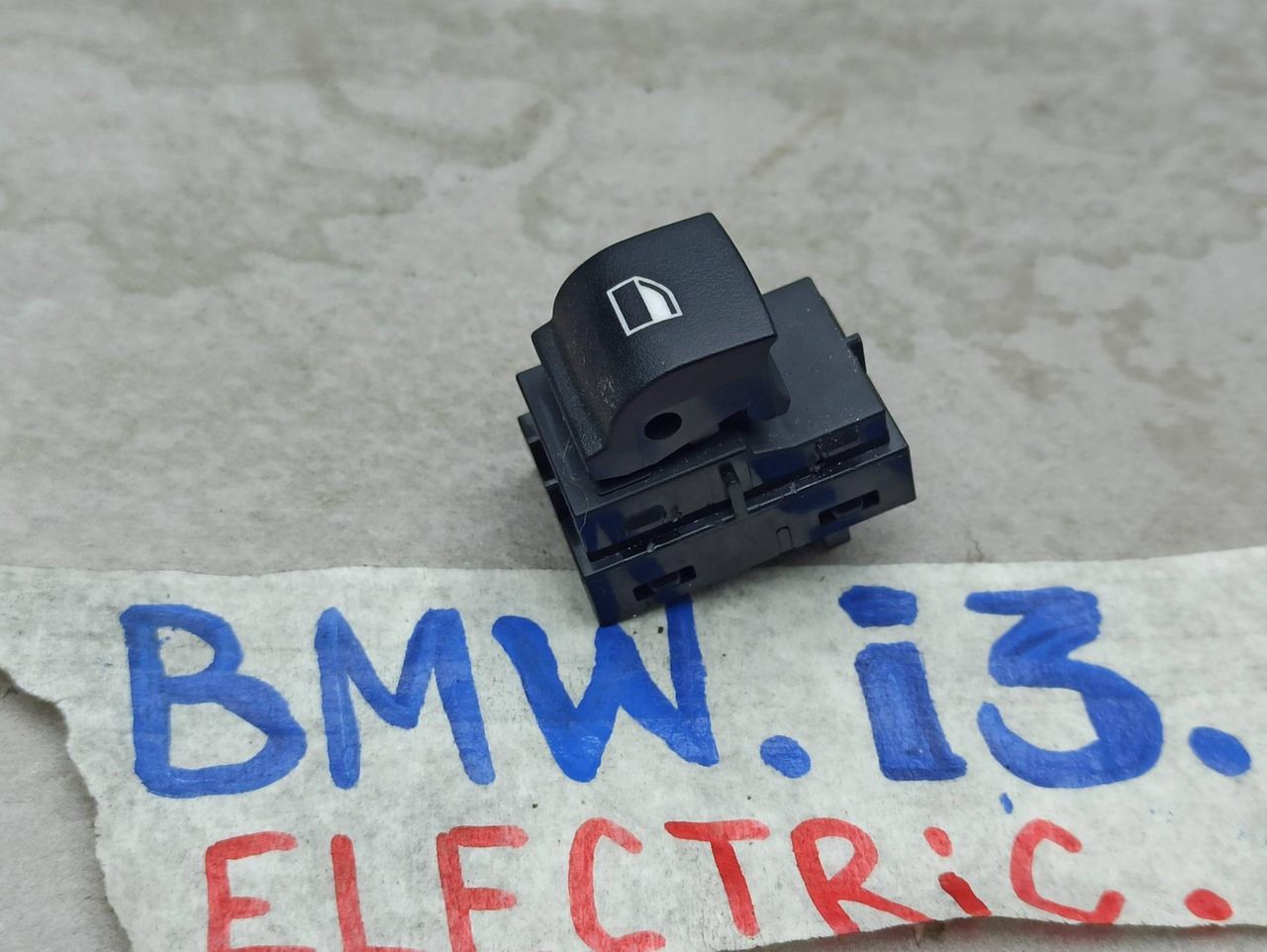 кнопка стеклоподъемника двери BMW i3 L01 2014, 9208107