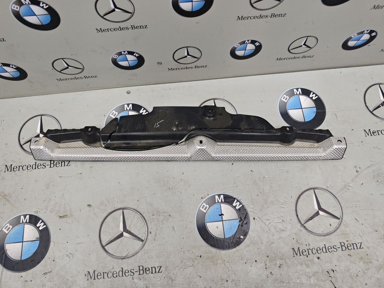 защита бампера заднего BMW XM G09 2024, 4.4 л., бензин, 475, полный привод, 9451725