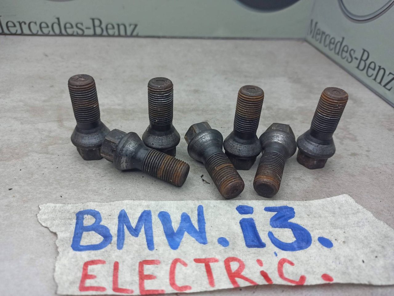 болт колесный BMW i3 L01 2014