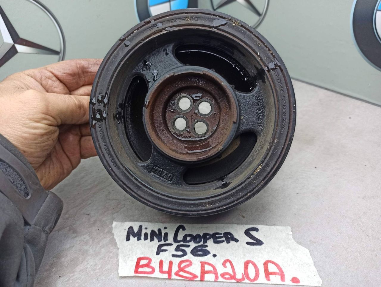 шкив коленвала Mini Cooper S 3 поколение F56 2015, 2.0 л., B48 A20 A, бензин