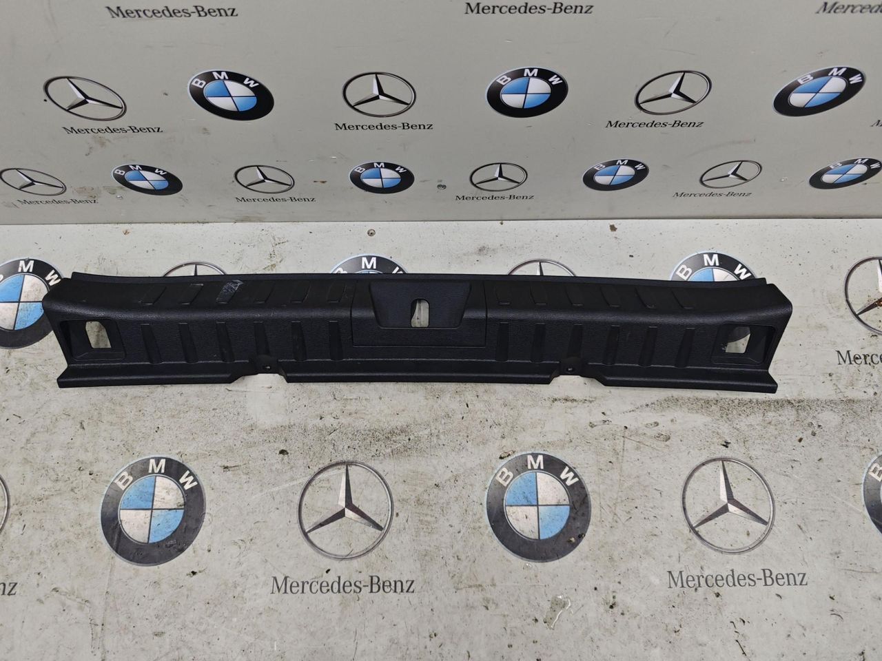 накладка внутренняя на заднюю панель кузова BMW X1 E84 [рестайлинг] 2015, 2.0 л., бензин, 2990736