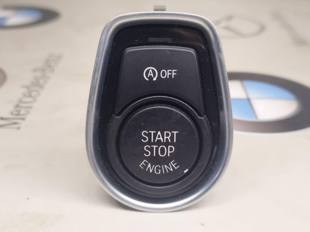кнопка запуска двигателя BMW 4 серия F32/F33/F36 2014, 2.0 л., бензин, 9250734