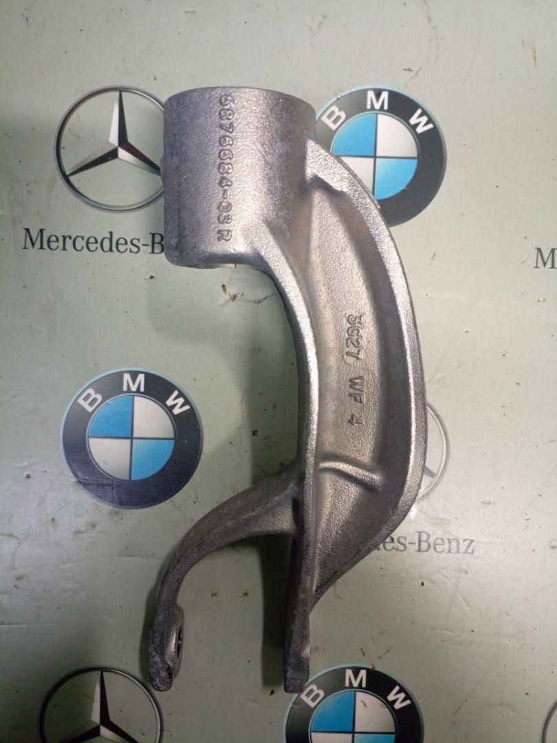 крепление амортизатора BMW X5 M F95 [рестайлинг] 2023, 4.4 л., бензин, 416, 6876684