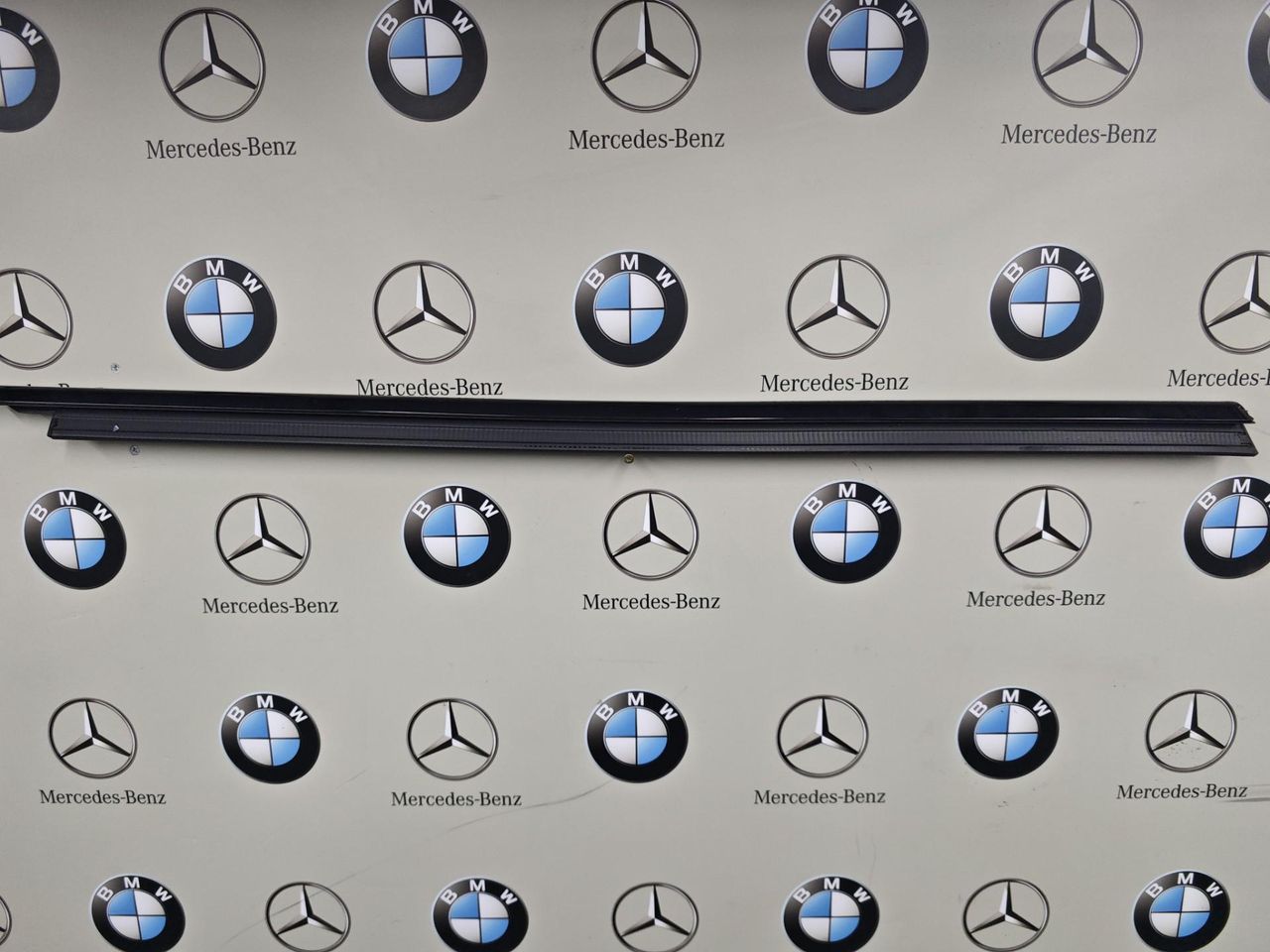 молдинг двери передней правой BMW XM G09 2024, 4.4 л., бензин, 475, полный привод
