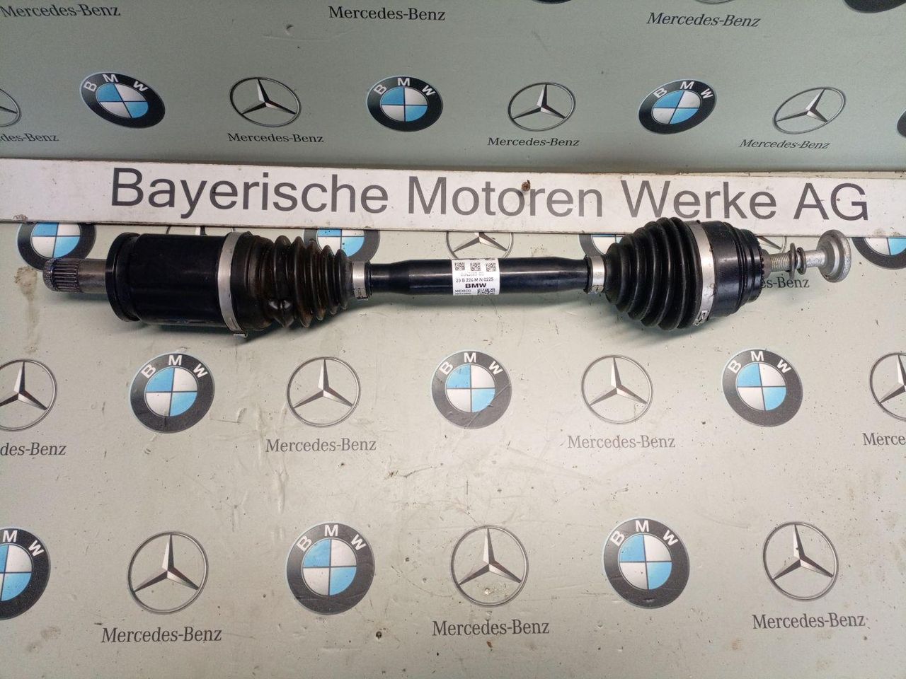 полуось передняя левая (приводной вал, ШРУС) BMW X4 G02 [рестайлинг] 2023, 2.0 л., бензин, 416, 8643183