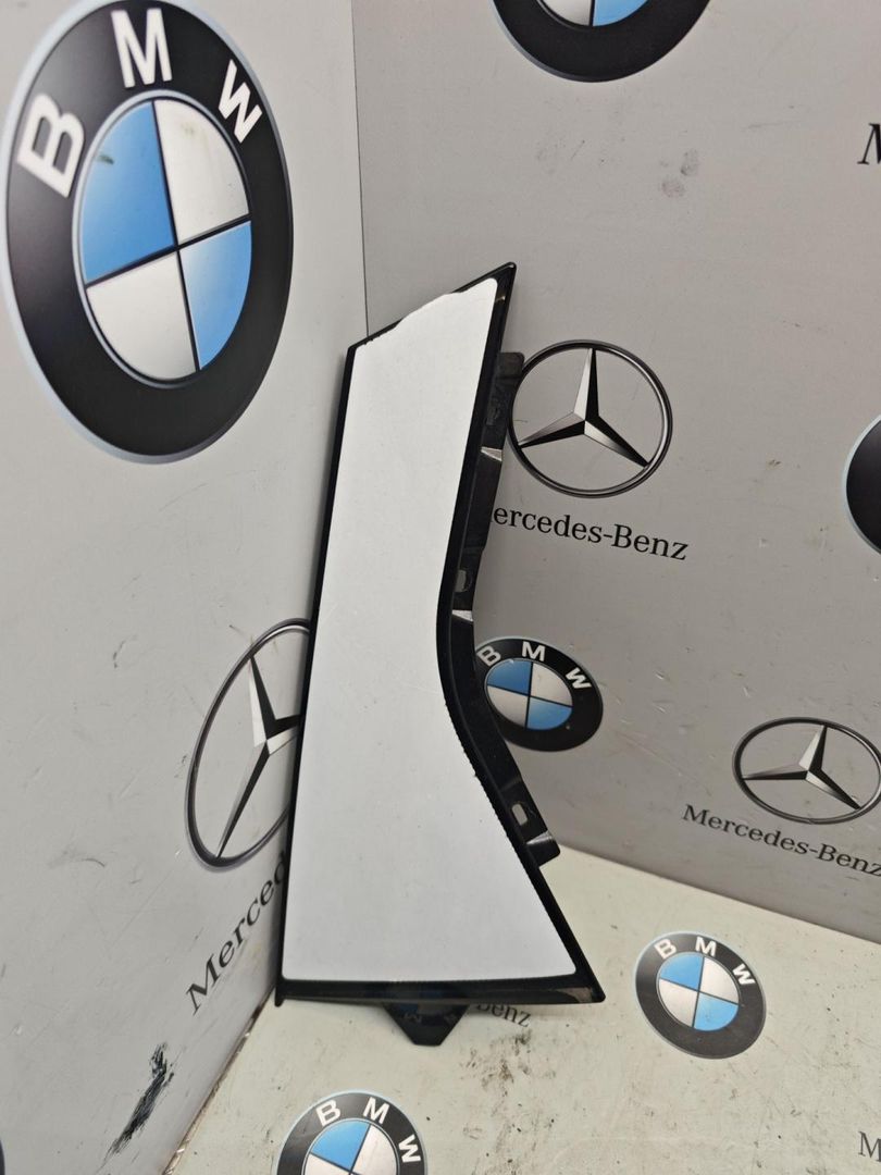 молдинг двери задней правой BMW XM G09 2024, 4.4 л., бензин, 475, полный привод, 9451274