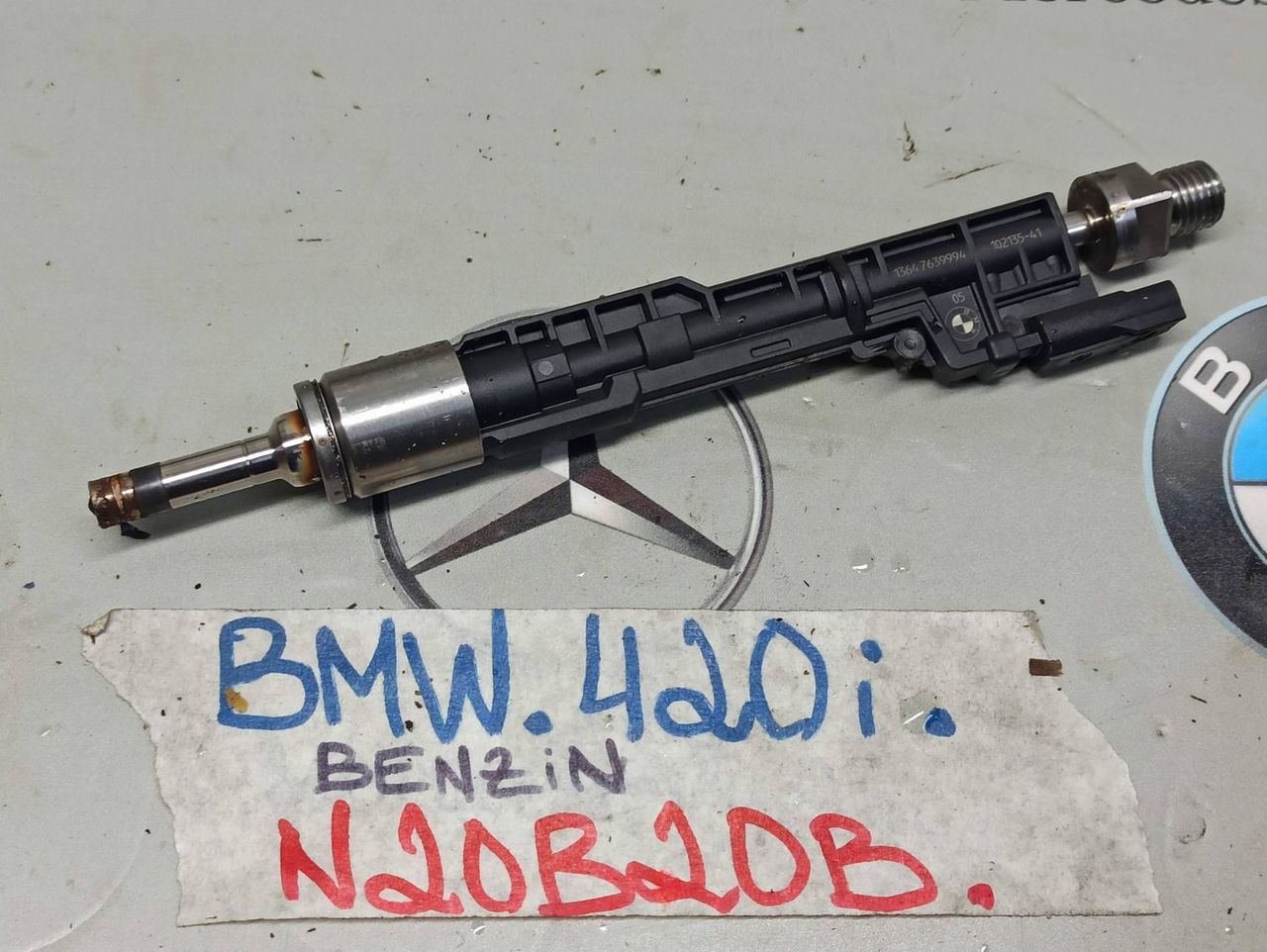 форсунка BMW 4 серия F32/F33/F36 2014, 2.0 л., бензин, 7639994