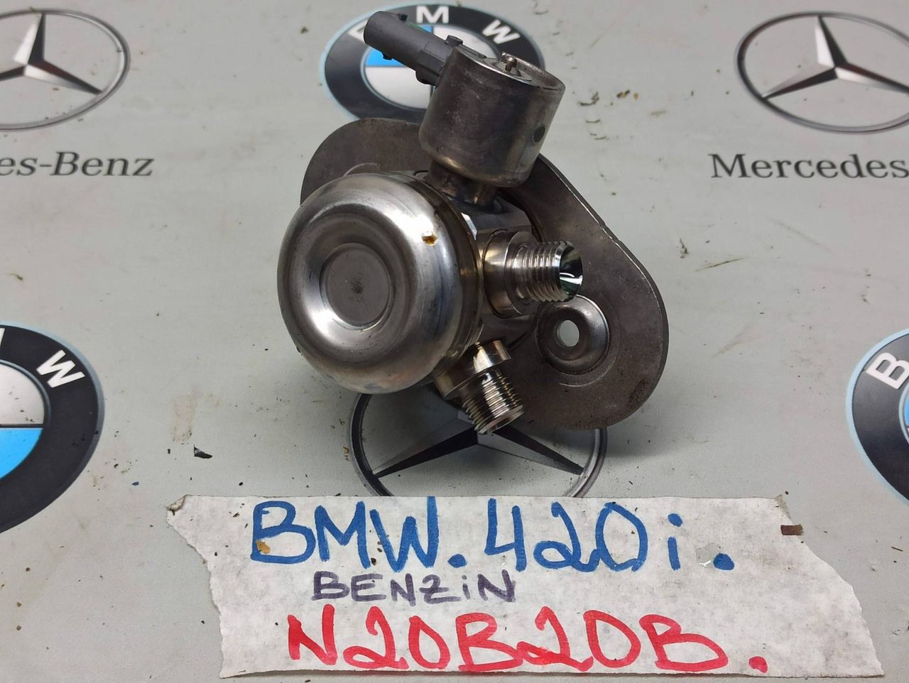 ТНВД BMW 4 серия F32/F33/F36 2014, 2.0 л., бензин, 7584461, 8604229
