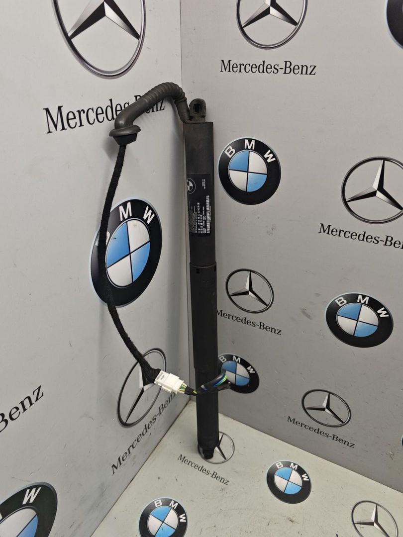 амортизатор крышки багажника (3-5 двери) BMW X5 F15 2015, 3.0 л., дизель, 7361878