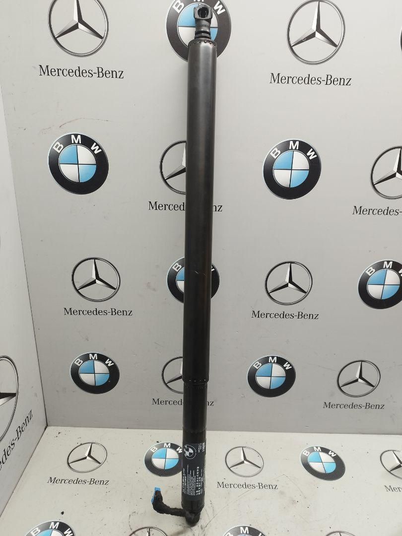 амортизатор крышки багажника (3-5 двери) BMW X4 G02 [рестайлинг] 2023, 2.0 л., бензин, 416, 9482789