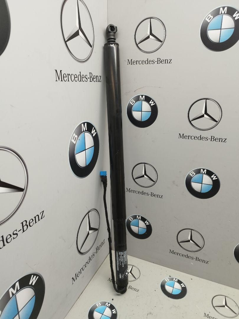 амортизатор крышки багажника (3-5 двери) BMW X4 G02 [рестайлинг] 2023, 2.0 л., бензин, 416, 9482790