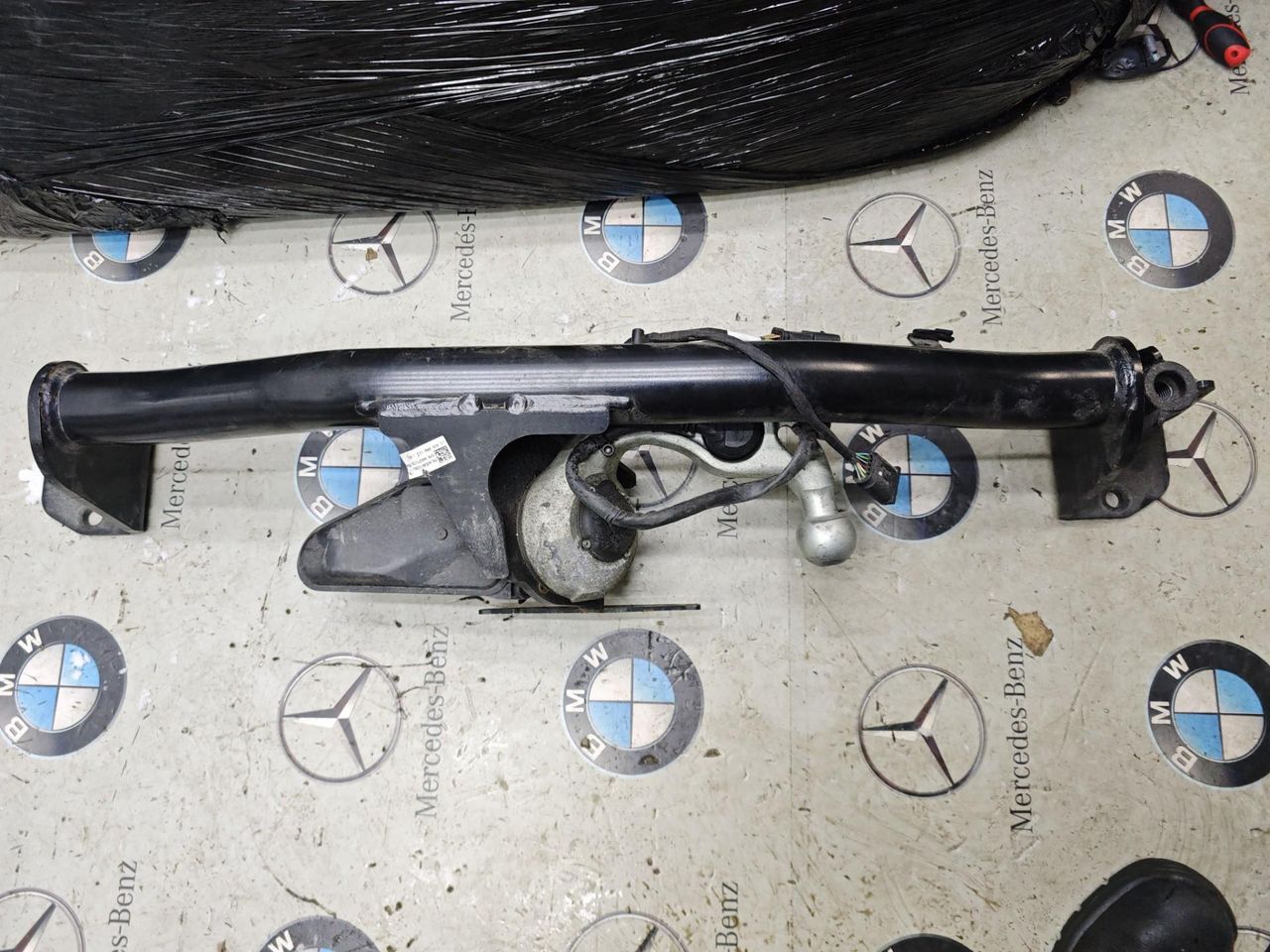 прицепное устройство (фаркоп) BMW X1 U11 2024, 5A63E20