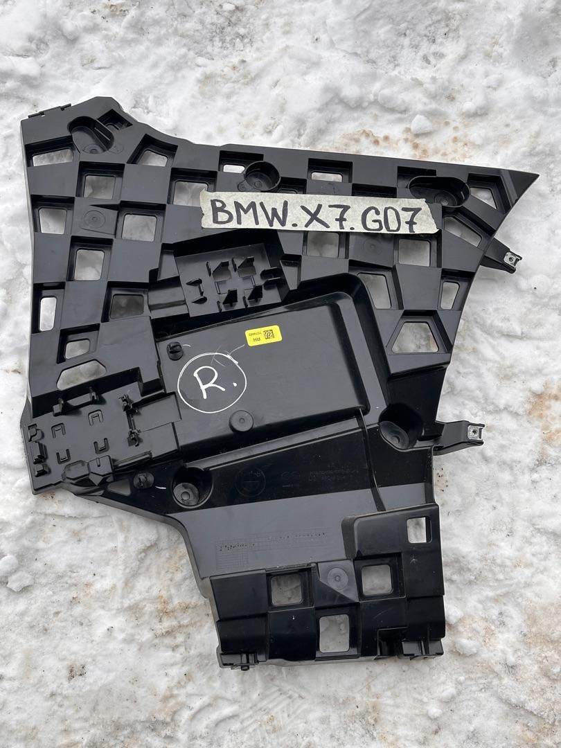Крепление бампера заднего BMW X7 G07 [рестайлинг] 2023, 3.0 л., B58B30, бензин, 475, полный привод, 7224082