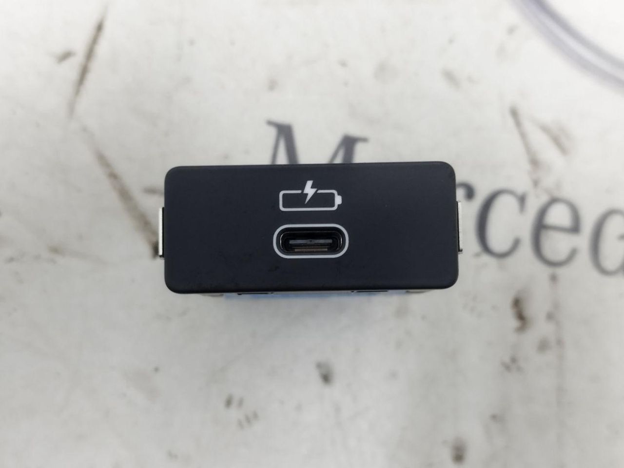 разъем AUX / USB BMW X5 M F95 [рестайлинг] 2023, 4.4 л., бензин, 416, 5A84164