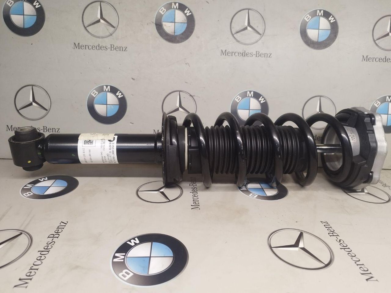 амортизатор задний BMW X3 G01 [рестайлинг] 2023, 2.0 л., бензин, a300, 6871801