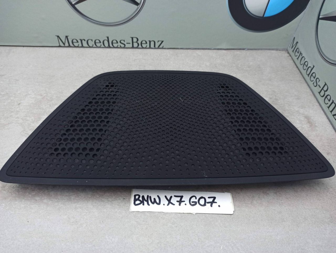 Накладка (сетка) динамика BMW X7 G07 [рестайлинг] 2023, 3.0 л., B58B30, бензин, 475, полный привод, 9399314
