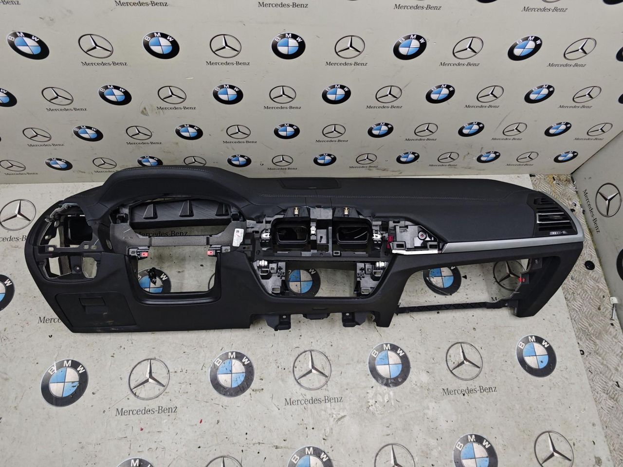 панель передняя салона (торпедо) BMW X3 G01 [рестайлинг] 2023, 2.0 л., бензин, a300, 9219717