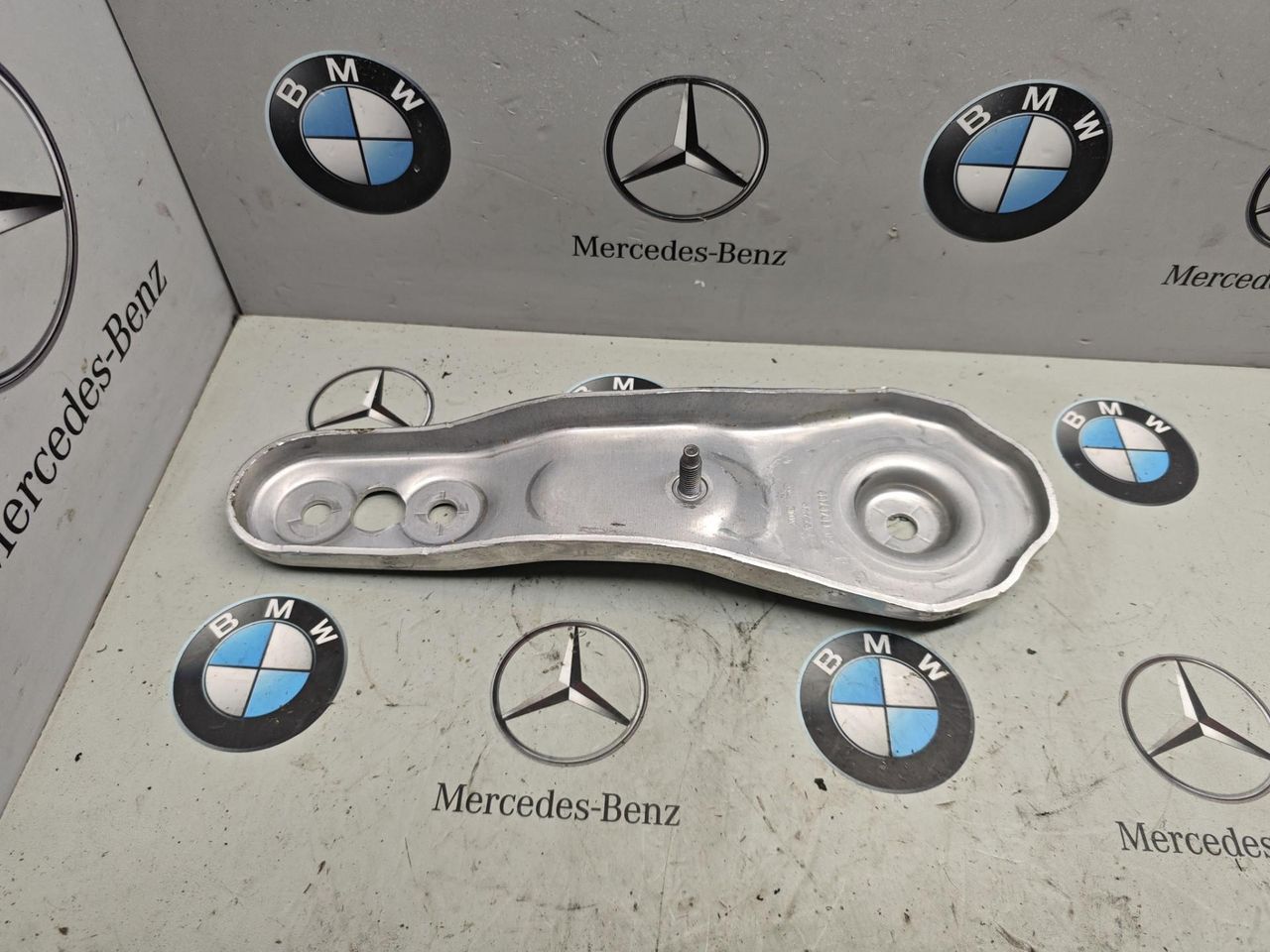 Кронштейн балки BMW X6 G06 [рестайлинг] 2023, 3.0 л., бензин, c36, 6878763