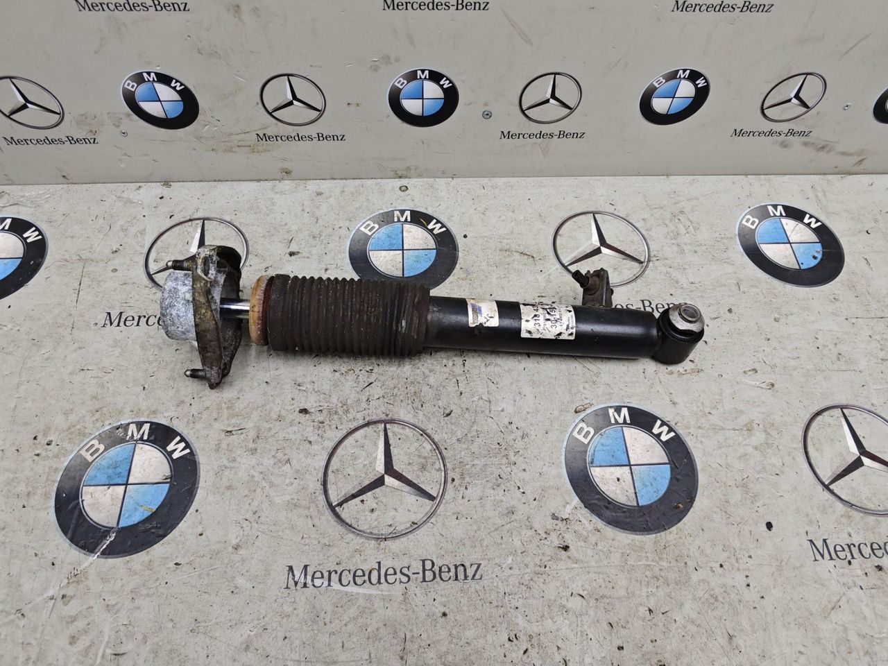 амортизатор задний правый BMW X5 F15 2015, 3.0 л., дизель
