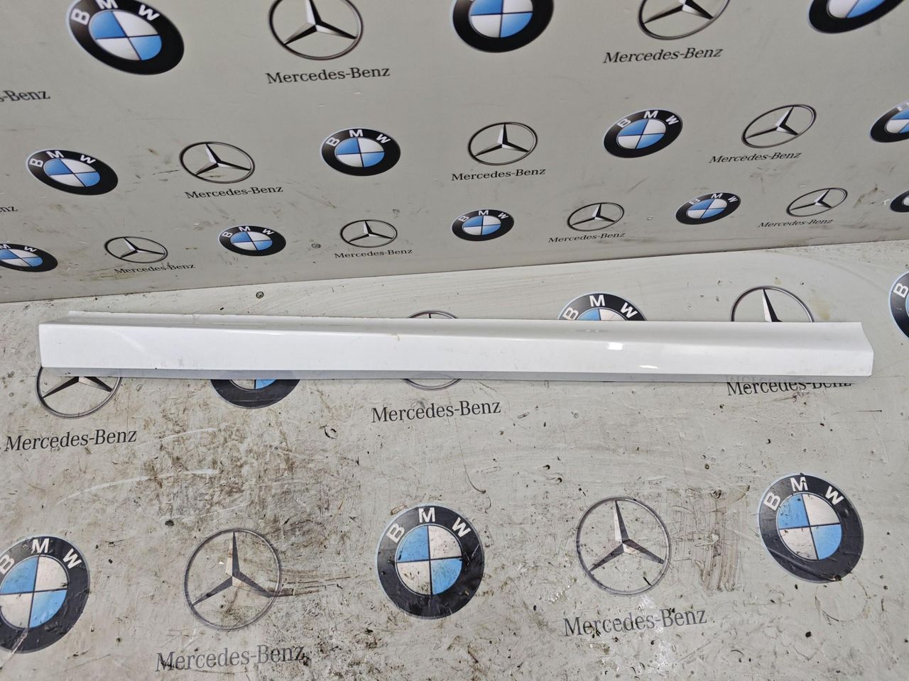 молдинг двери передней правой BMW X3 G01 [рестайлинг] 2023, 2.0 л., бензин, a300, 8064796