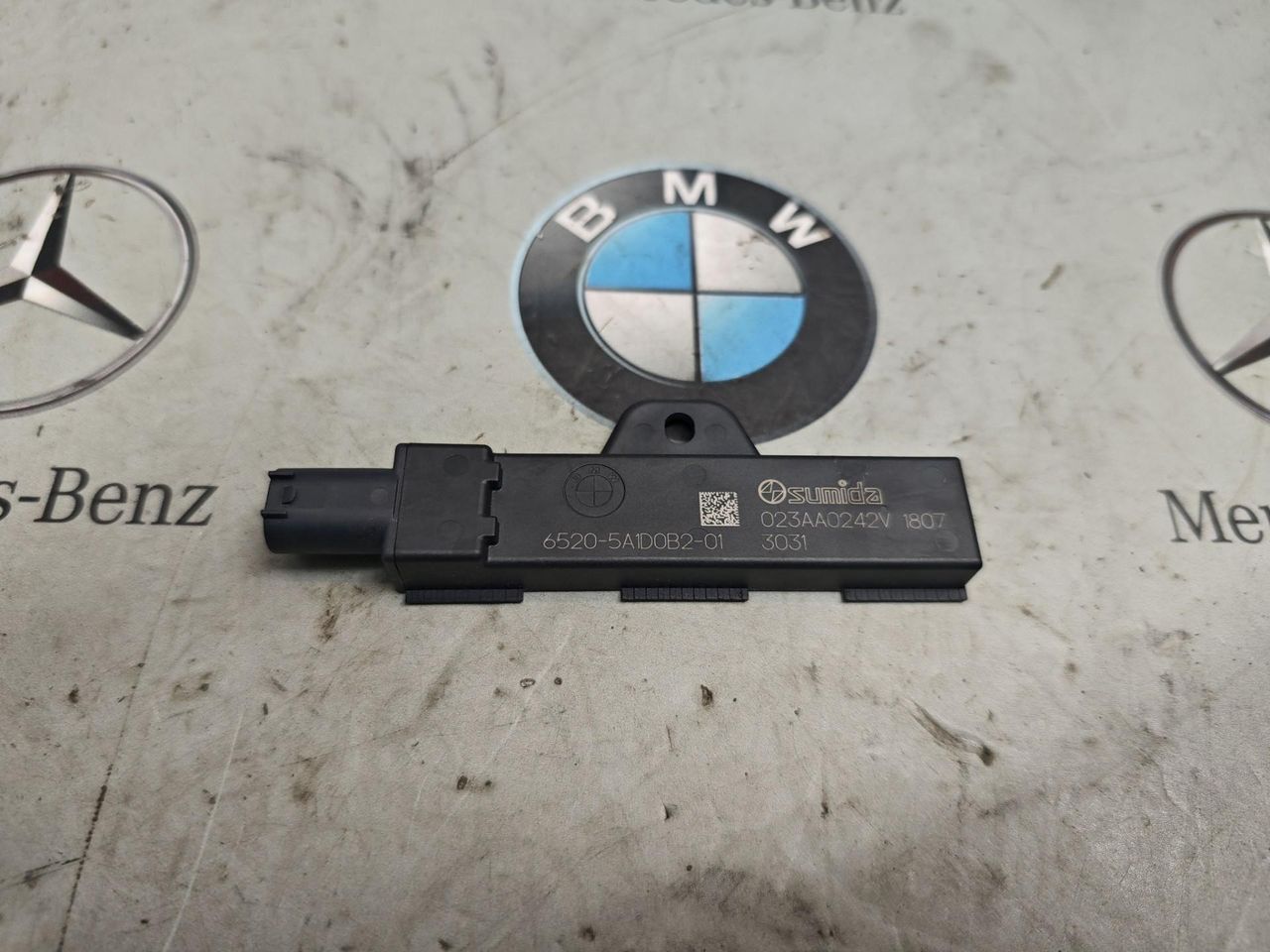 антенна BMW X5 G05 [рестайлинг] 2023, 3.0 л., бензин, c4p, 5A1DOB2