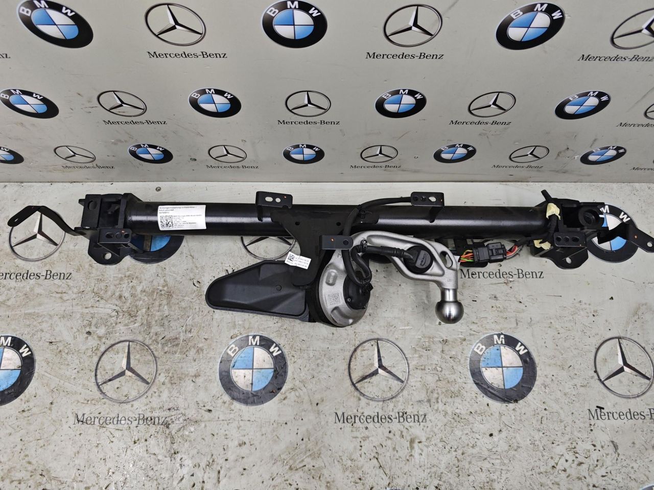 прицепное устройство (фаркоп) BMW 5 серия G60/G61 2025, 5A07097