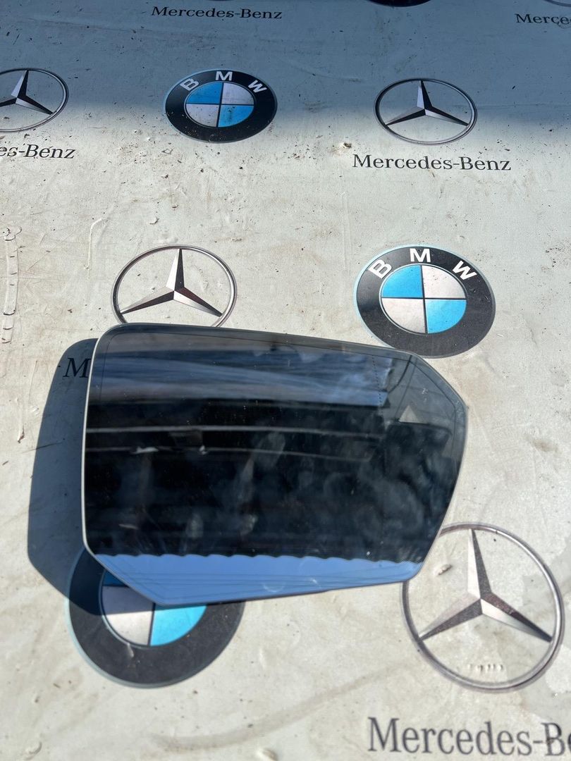 стекло зеркала наружного правого BMW iX I20 2024, 9252931