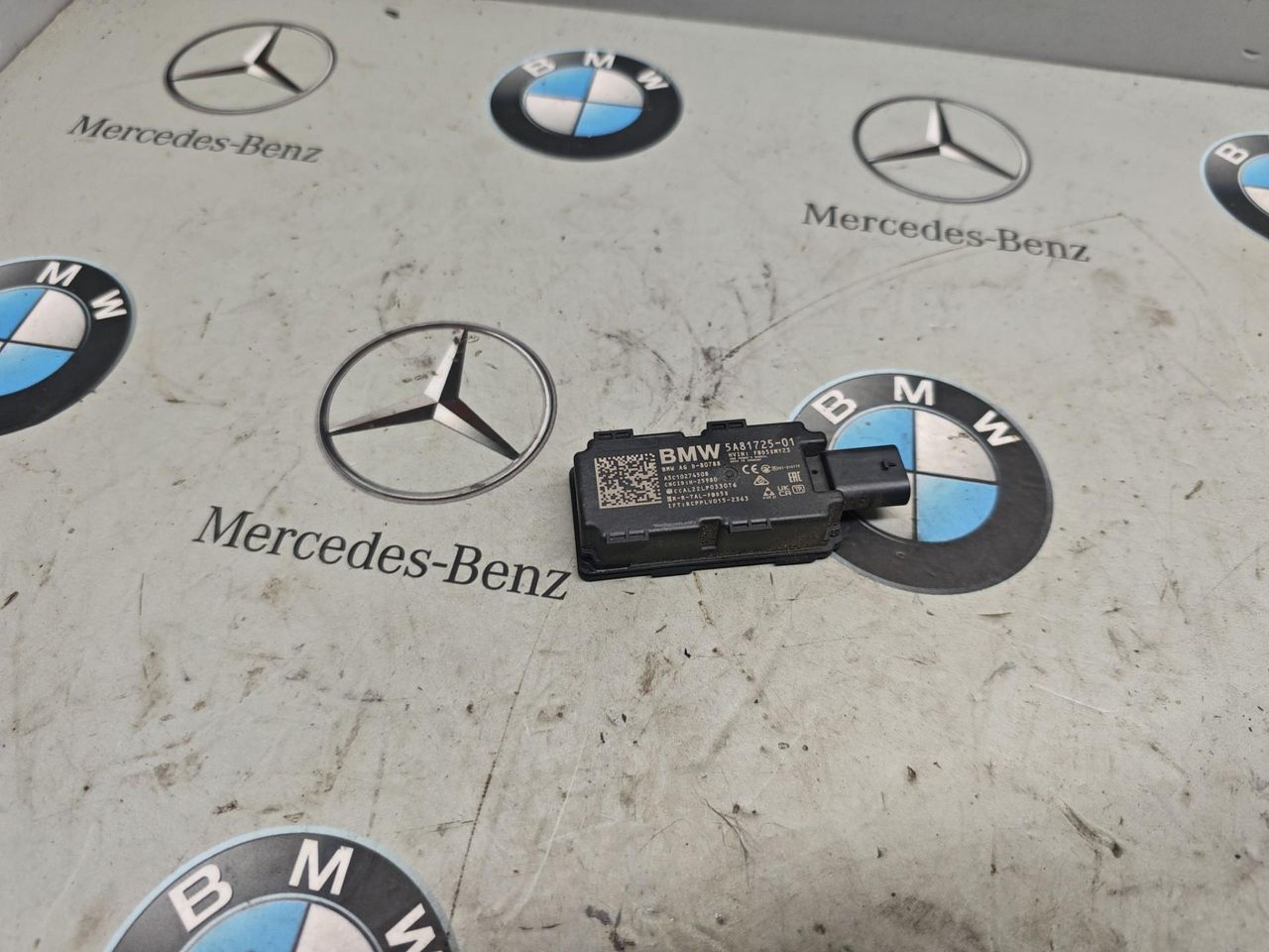 антенна BMW X7 G07 [рестайлинг] 2023, 4.4 л., бензин, a96, полный привод, правый руль, 5A81725