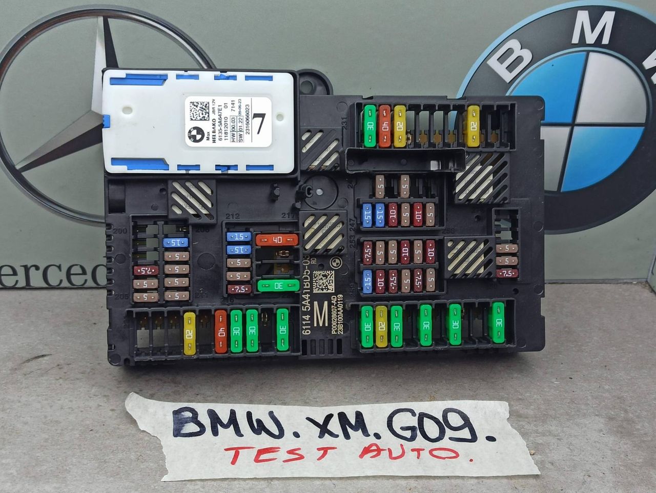 блок предохранителей BMW XM G09 2023, 4.4 л., бензин, электро, c5y, 5A41BD5
