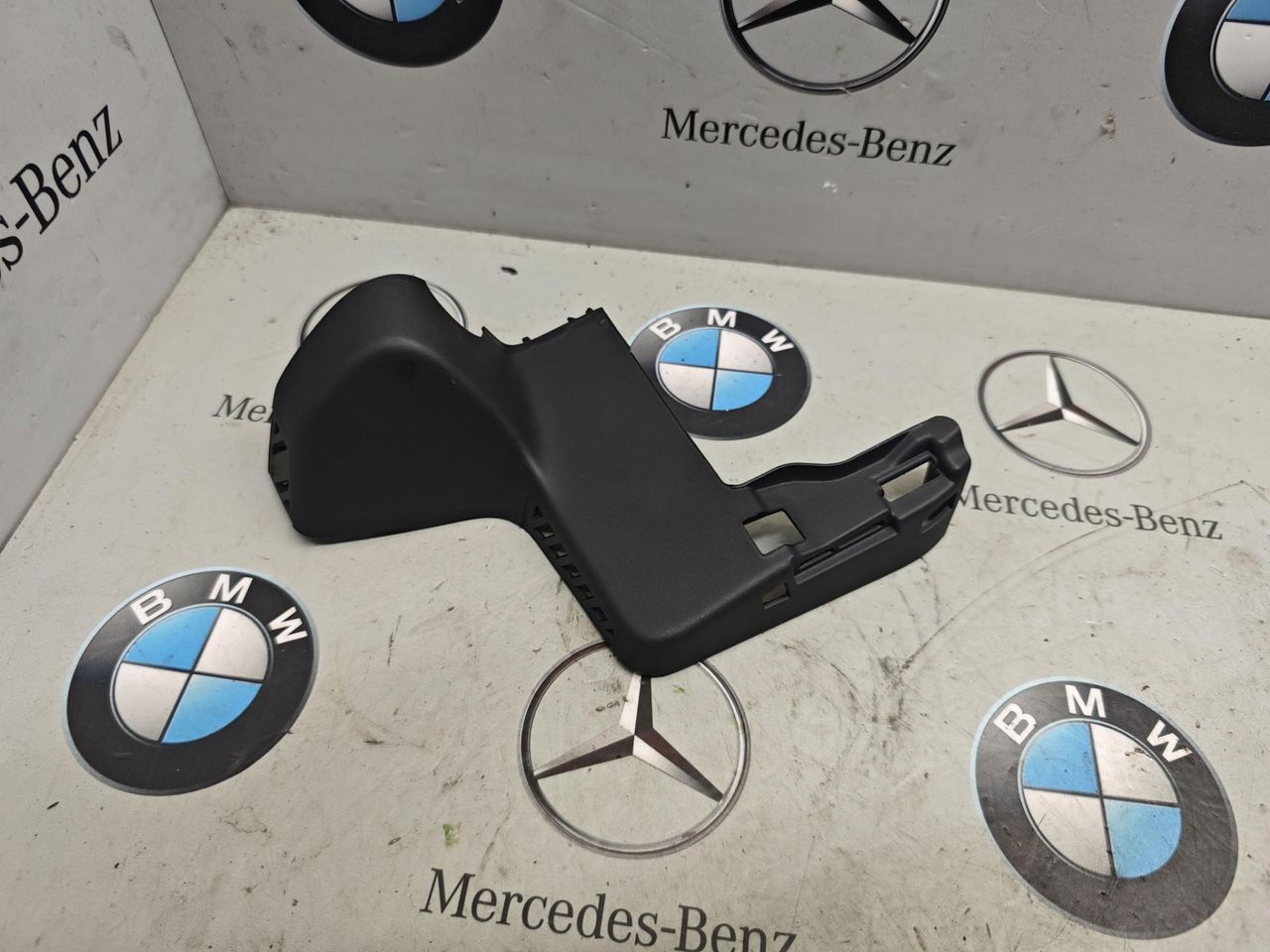 пластик панели правая BMW X5 G05 [рестайлинг] 2023, 3.0 л., бензин, c4p, полный привод, 5A7B9C2