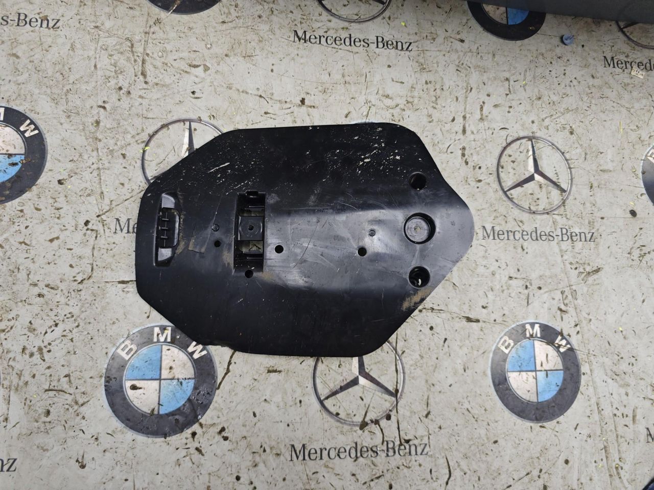 пыльник рычага задний левый BMW X5 G05 [рестайлинг] 2023, 3.0 л., бензин, c4p, полный привод, 6877043