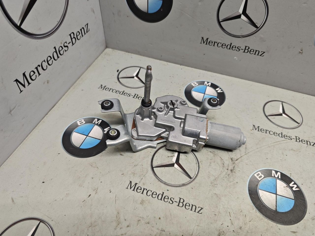 моторчик заднего стеклоочистителя (дворника) BMW X5 G05 [рестайлинг] 2023, 3.0 л., бензин, c4p, полный привод