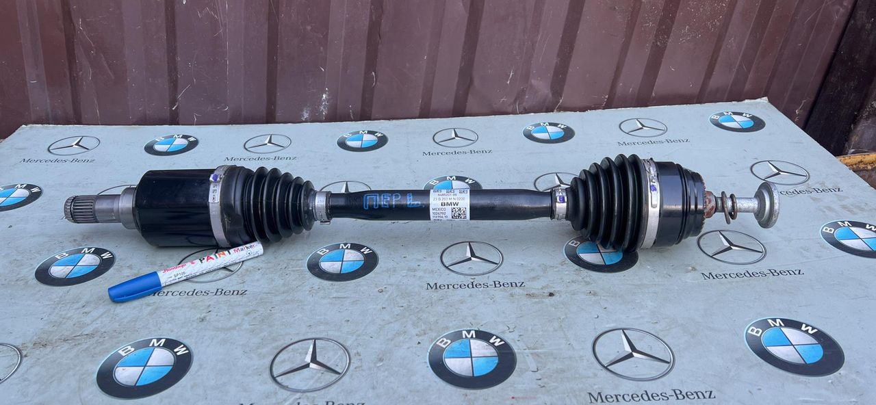 полуось передняя левая (приводной вал, ШРУС) BMW X6 G06 [рестайлинг] 2023, 3.0 л., бензин, c36, 8486201