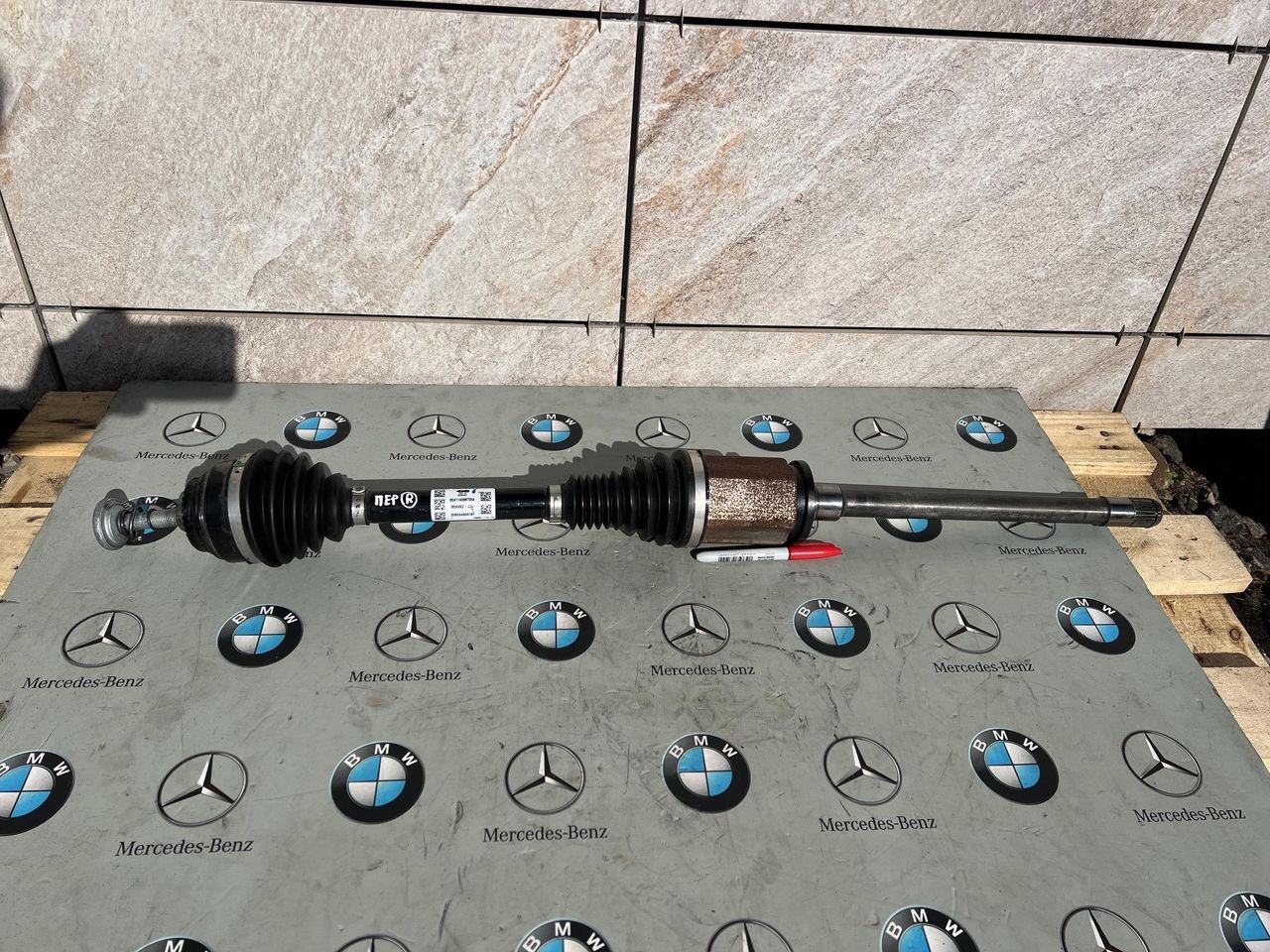 полуось передняя правая (приводной вал, ШРУС) BMW 8 серия G14/G15 [рестайлинг] 2022, 3.0 л., B58B30C, бензин, АКПП, c36, купе, полный привод, 9895662