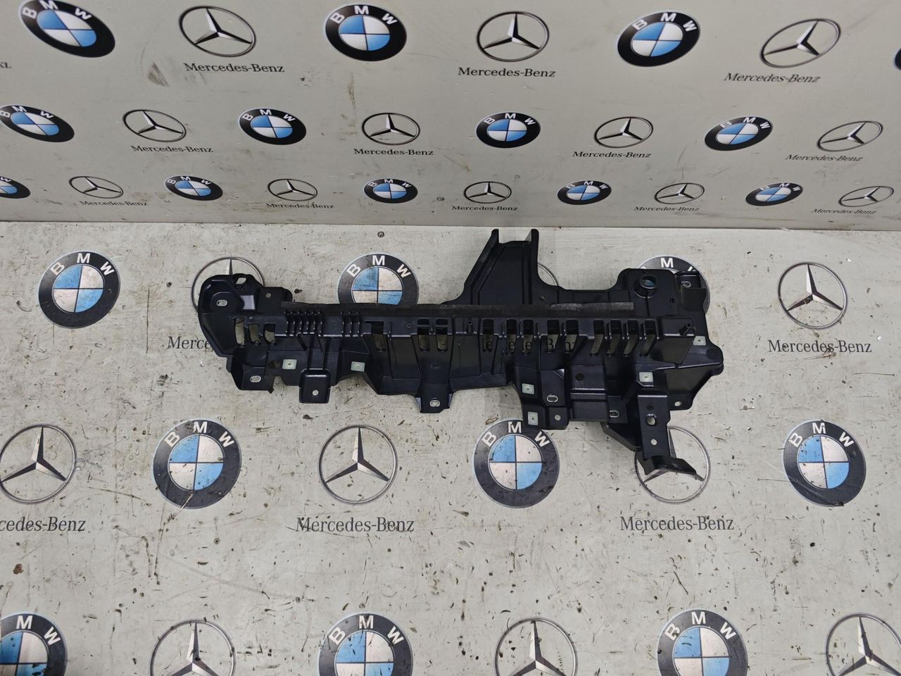 пластик BMW XM G09 2023, 4.4 л., бензин, c5y, полный привод, 9873644