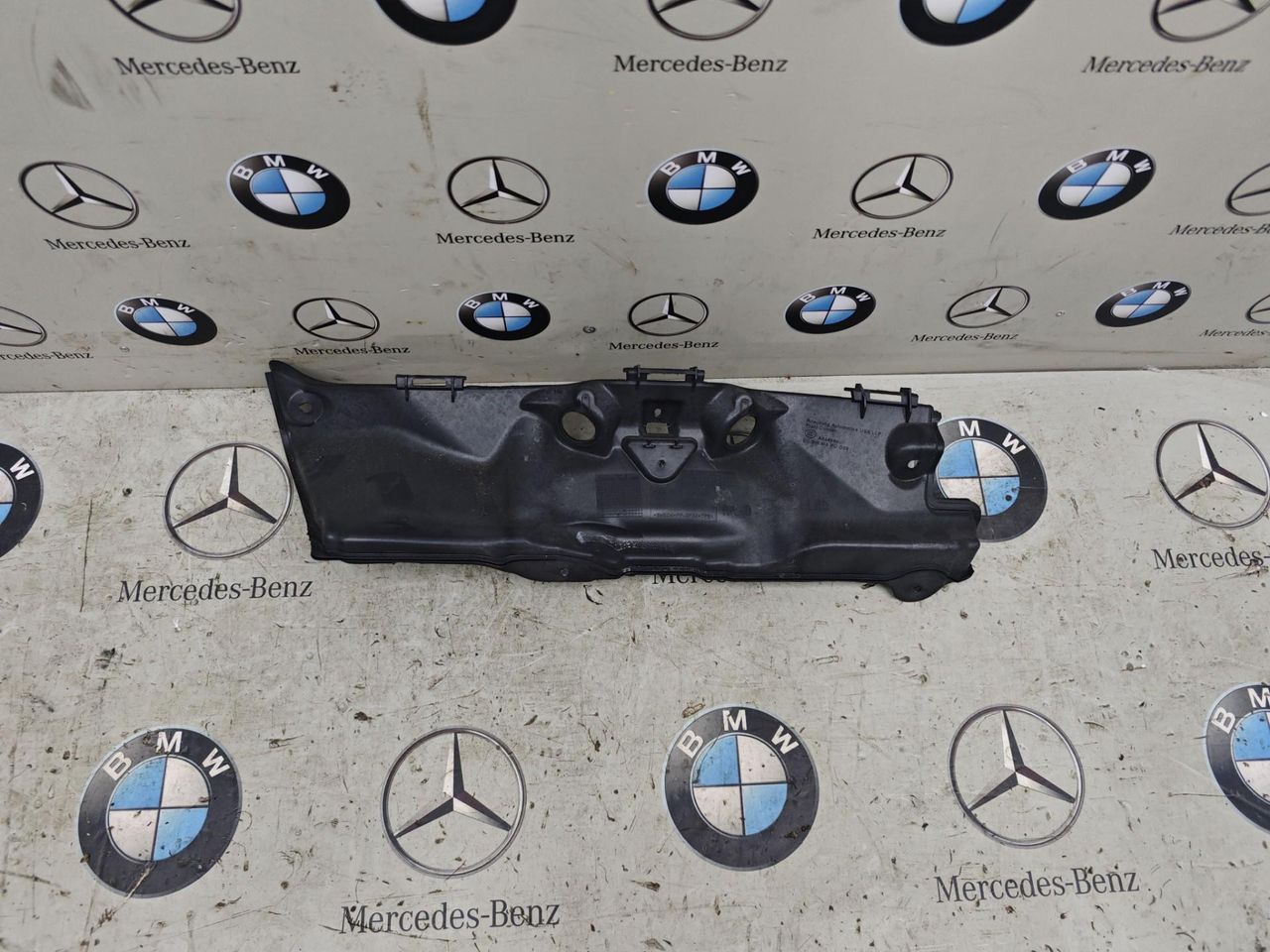 перегородка BMW XM G09 2023, 4.4 л., бензин, c5y, полный привод, 7424940