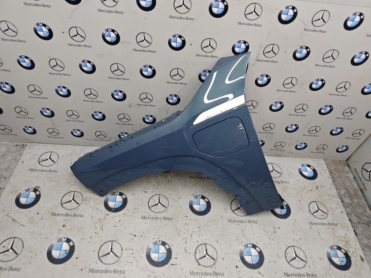 крыло переднее левое BMW XM G09 2023, 4.4 л., бензин, c5y, полный привод, 9451343