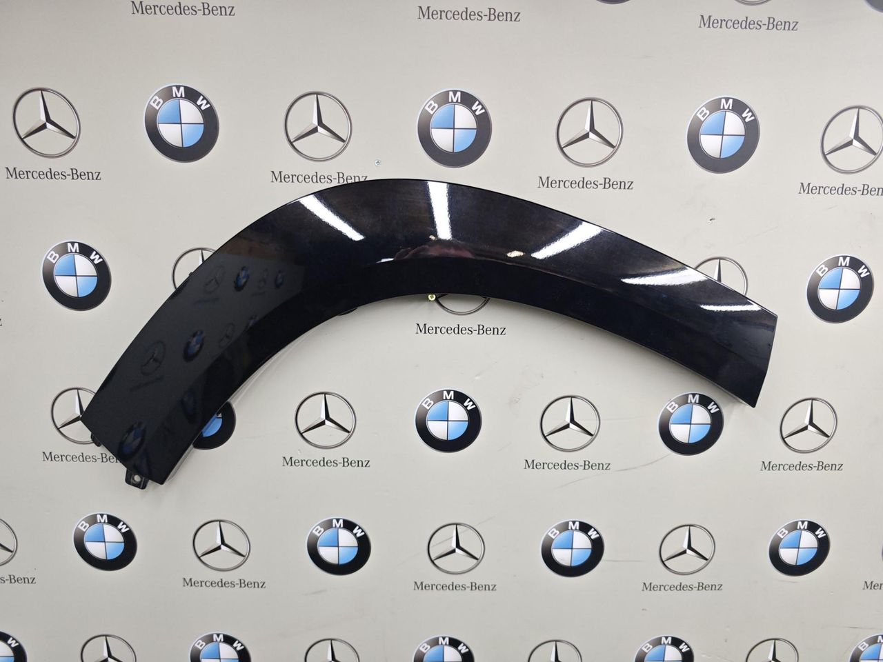 накладка колесной арки BMW XM G09 2023, 4.4 л., бензин, c5y, полный привод, 9450922