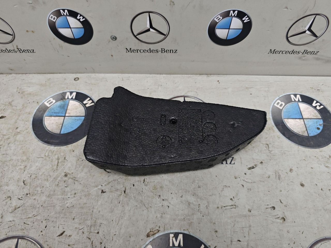 пенопласт багажного отделения BMW X5 G05 [рестайлинг] 2023, 3.0 л., бензин, c4p, полный привод, 7459446