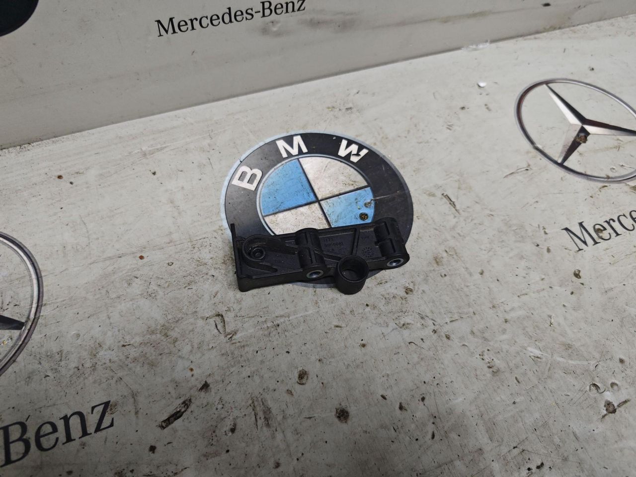 кронштейн радиатора BMW XM G09 2023, 4.4 л., бензин, c5y, полный привод, 8090681