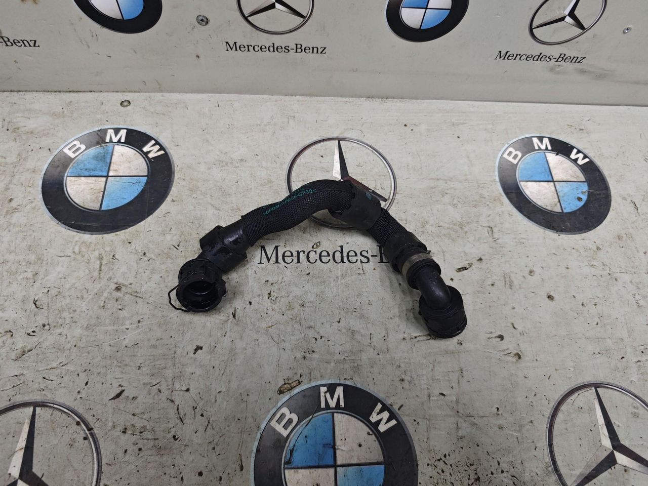 патрубок радиатора BMW XM G09 2023, 4.4 л., бензин, c5y, полный привод, 8093403