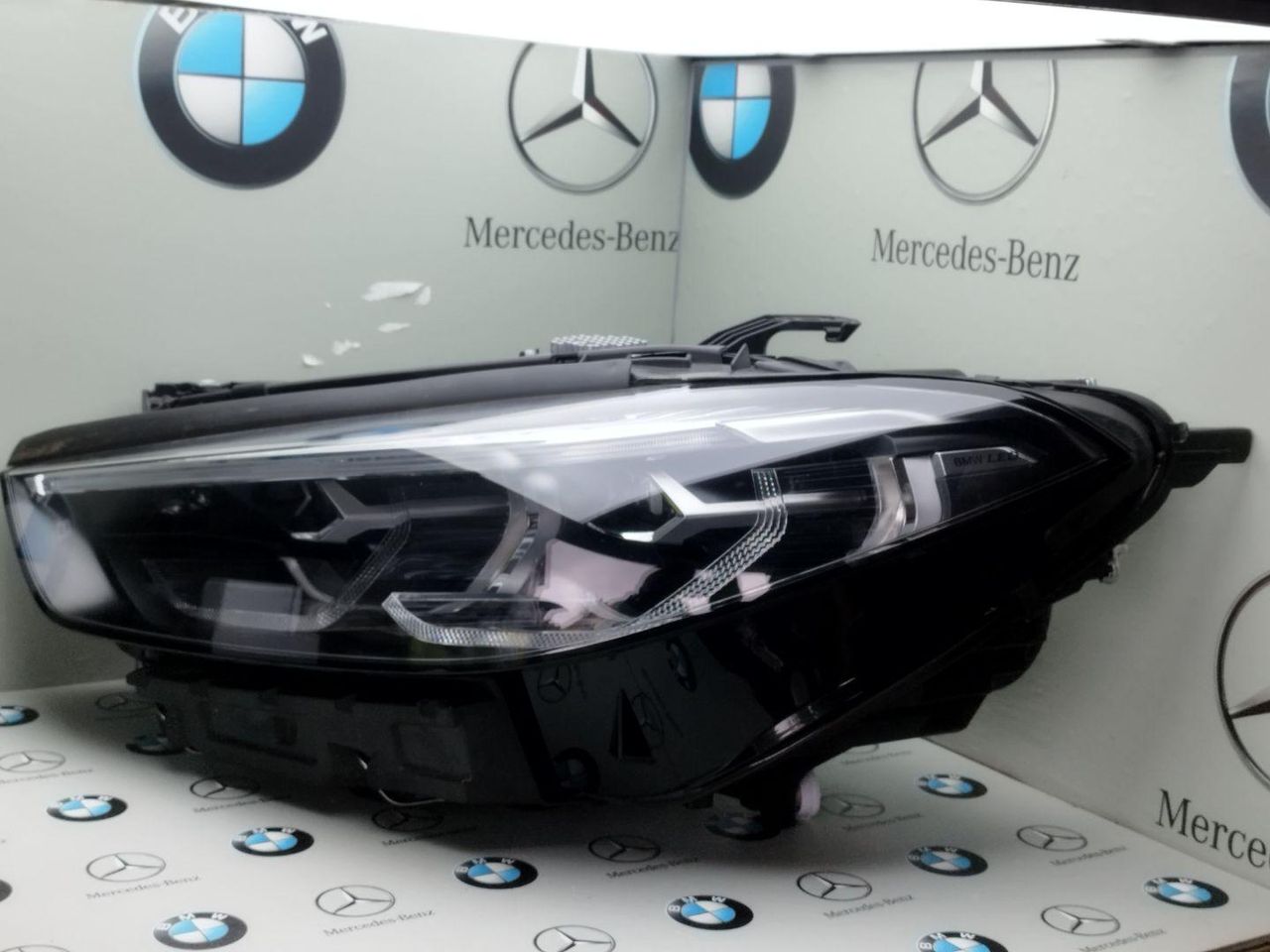 фара левая BMW 8 серия G14/G15 [рестайлинг] 2022, 3.0 л., B58B30C, бензин, АКПП, c36, купе, полный привод, 5A41007