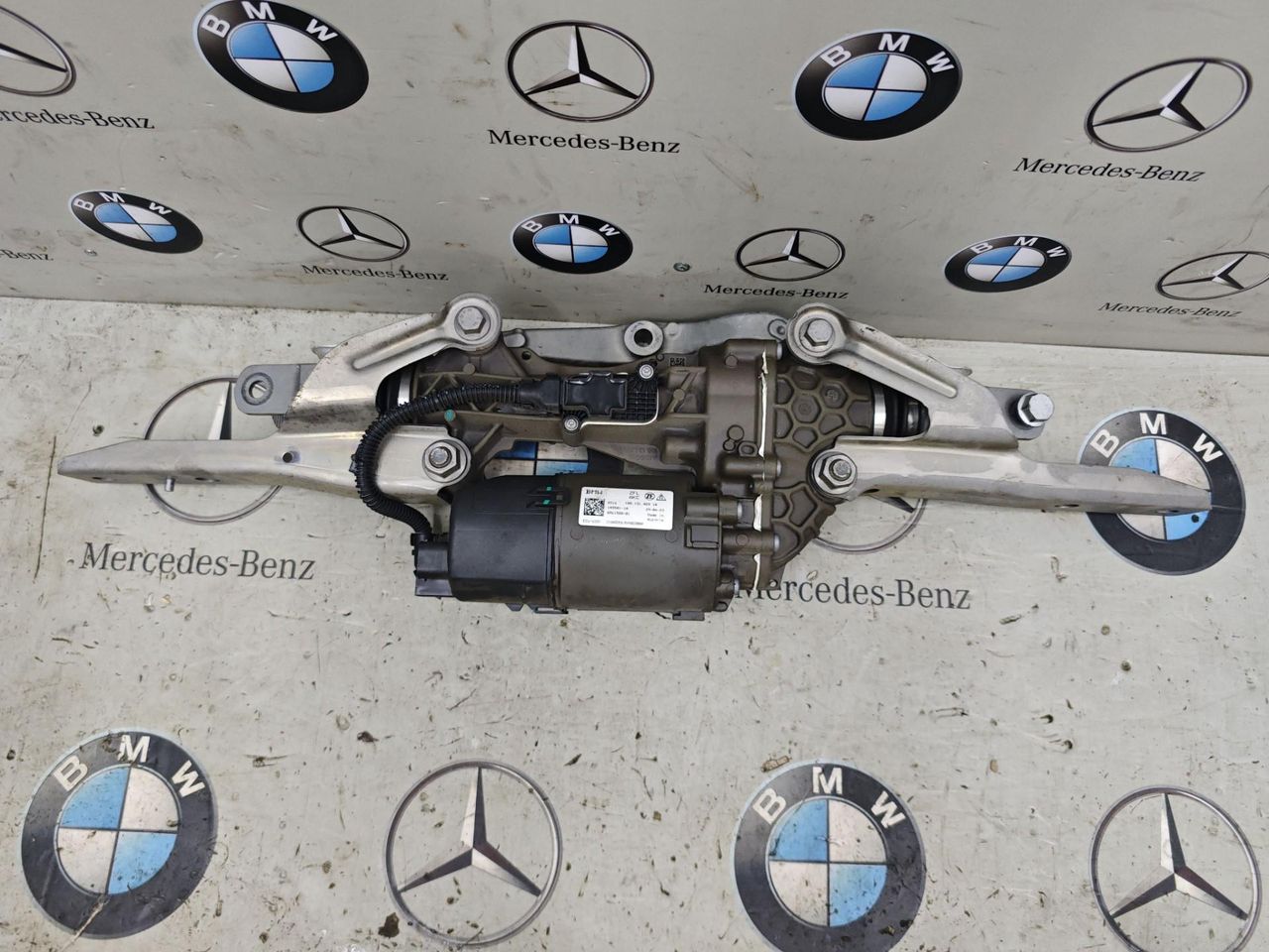 актюатор привода HSR BMW XM G09 2023, 4.4 л., бензин, c5y, полный привод, 8861500