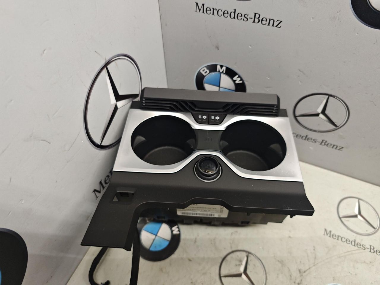 подстаканник BMW X5 G05 [рестайлинг] 2023, 3.0 л., бензин, c4p, полный привод, 6808606