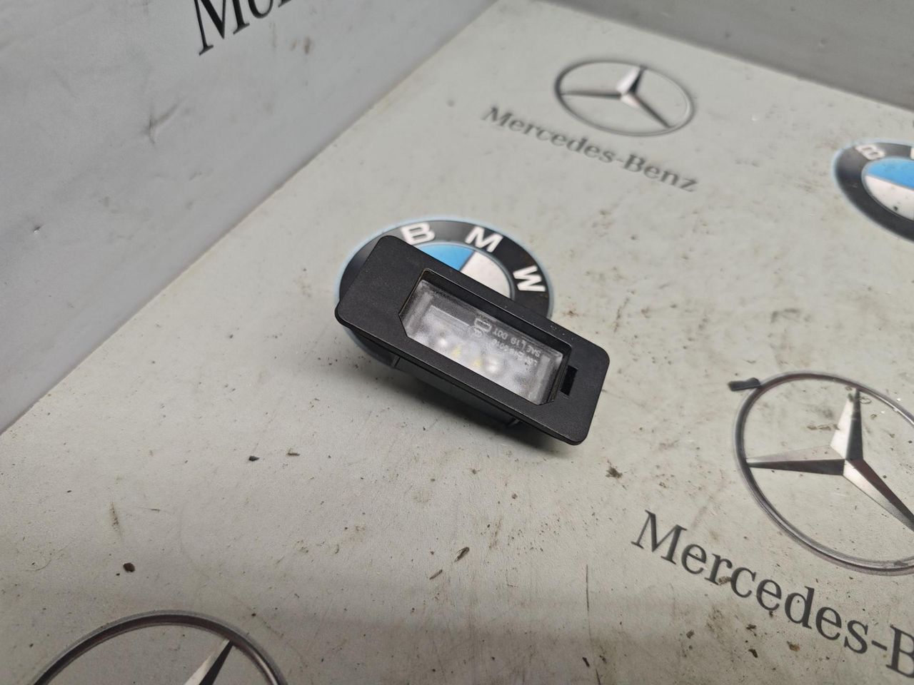 подсветка номера BMW X5 G05 [рестайлинг] 2023, 3.0 л., бензин, c4p, полный привод, 9481841
