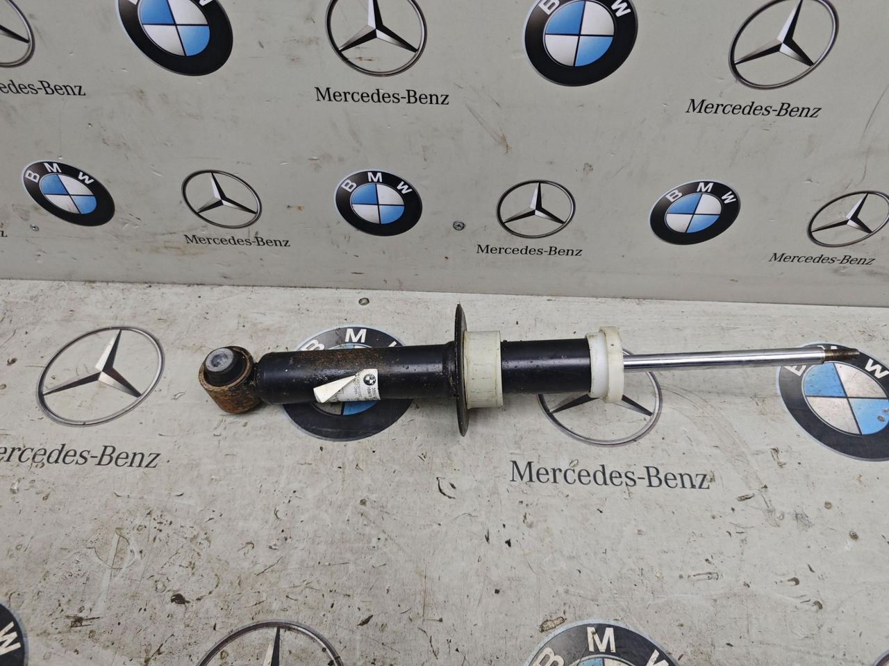 амортизатор задний BMW X3 G01 2021, 6871801