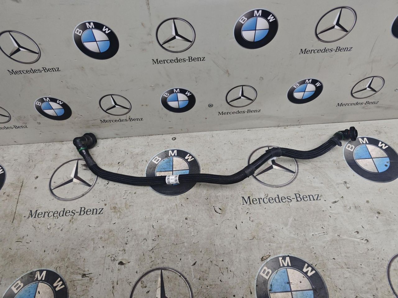патрубок (трубопровод, шланг) BMW XM G09 2023, 4.4 л., бензин, c5y, полный привод, 9797993