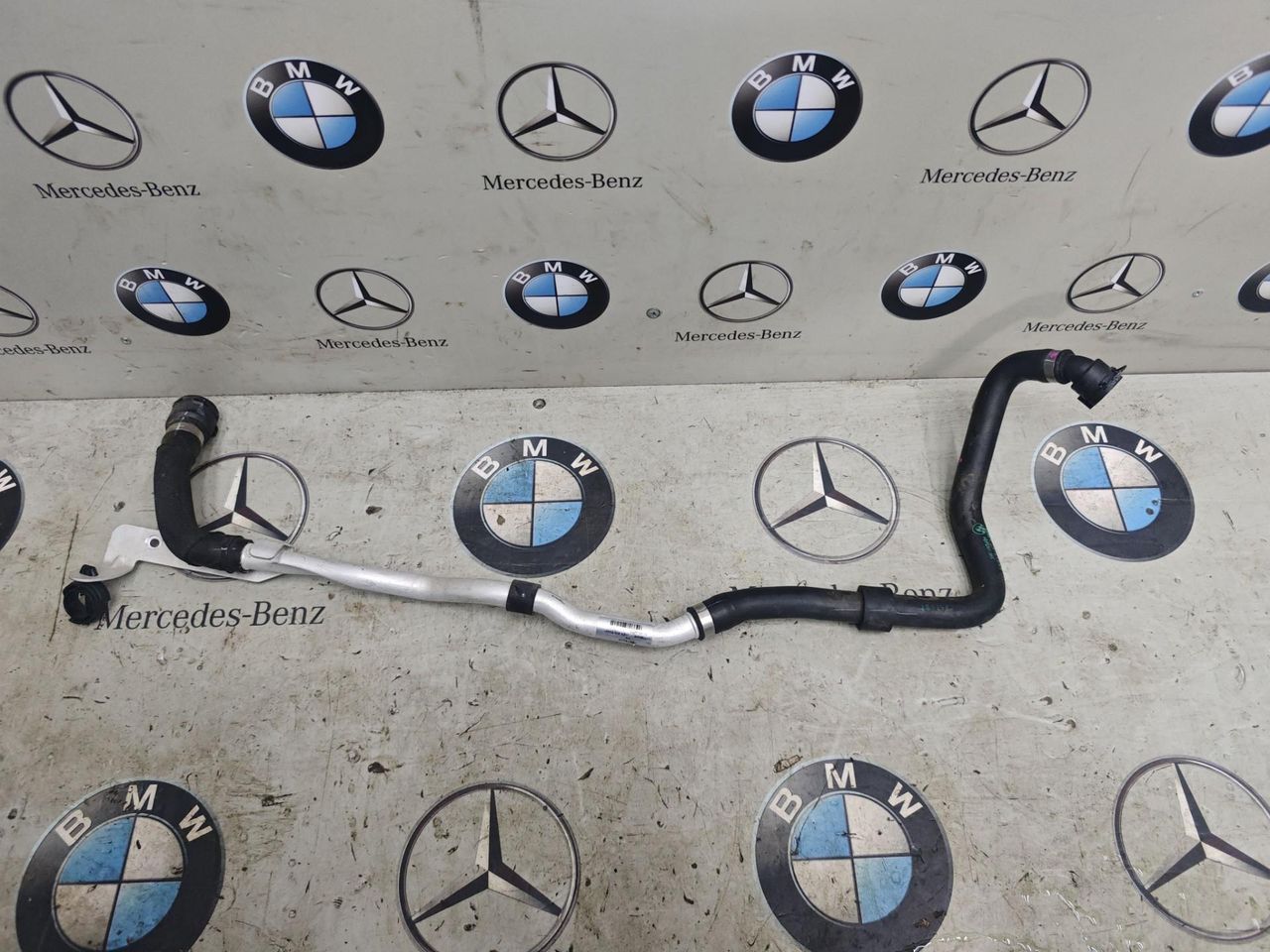 патрубок радиатора BMW XM G09 2023, 4.4 л., бензин, c5y, полный привод, 9874296